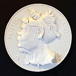 MUTTERLAND 75 2020 cold pour plastic 32.5cm dia 8cm deep